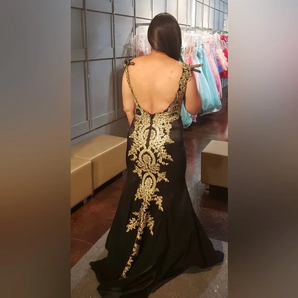 Black/Gold Formal Dress - Picture 2 of 2